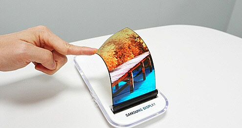 삼성디스플레이의 중소형 유기발광다이오드(OLED) 디스플레이 모습 <삼성디스플레이 제공>